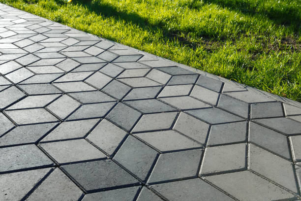 Best Residential Driveway Paver Services  in Old Bethpage, NY